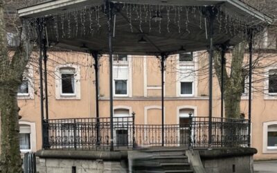 LOUHANS : LE KIOSQUE ET L’HÔTEL-DIEU, UN MARIAGE CONTRE-NATURE ?